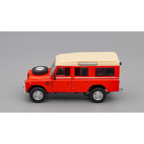 1:43 Масштабная модель LAND ROVER Series 109, red