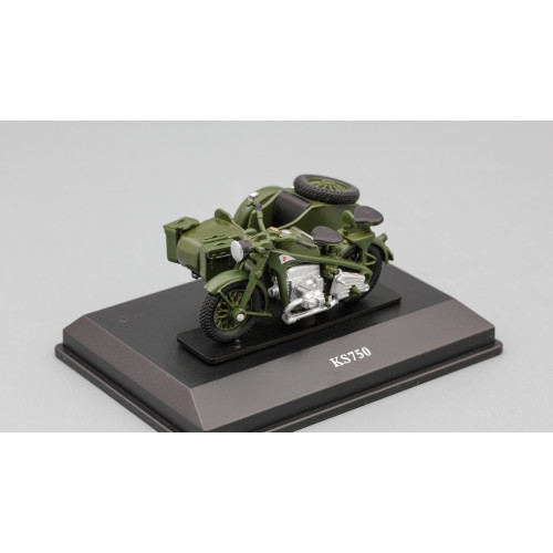 1:43 Масштабная модель Zundapp KS750 motorcycle with sidecar, matte dark green